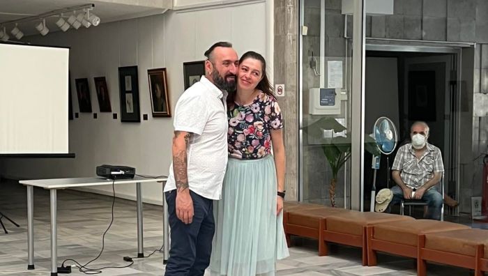 Художникът Евгени Серафимов организира вечер, посветена на православния иконостас Художникът Евгени Серафимов организира вечер, посветена на православния иконостас