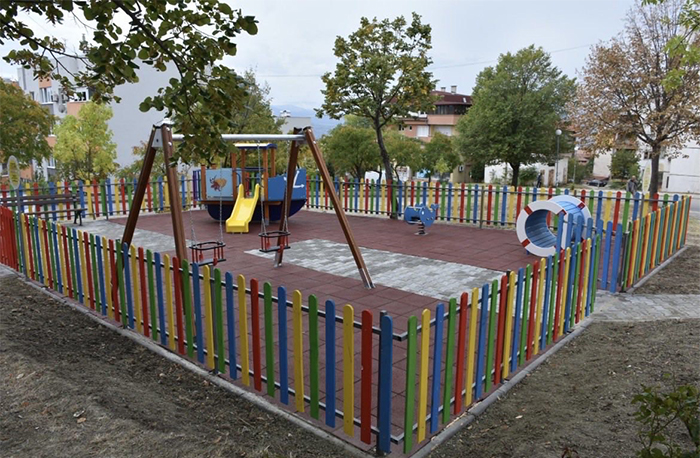 Атанас Камбитов: В кварталите „Еленово“, „Орлова чука“, „Ален мак" времето е спряло от 2019 г. Атанас Камбитов: В кварталите „Еленово“, „Орлова чука“, „Ален мак" времето е спряло от 2019 г.