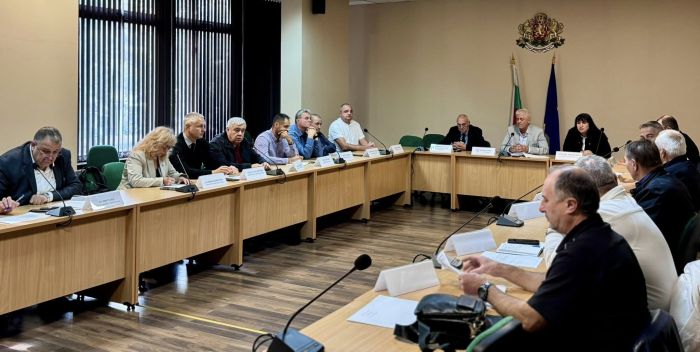Координация и превенция: Областният управител на Кюстендил свика среща за зимната готовност Координация и превенция: Областният управител на Кюстендил свика среща за зимната готовност