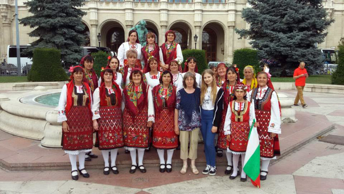 Танцьори от Горно Драглище с награда от Международния фестивал „Лято в Будапеща“ Танцьори от Горно Драглище с награда от Международния фестивал "Лято в Будапеща"