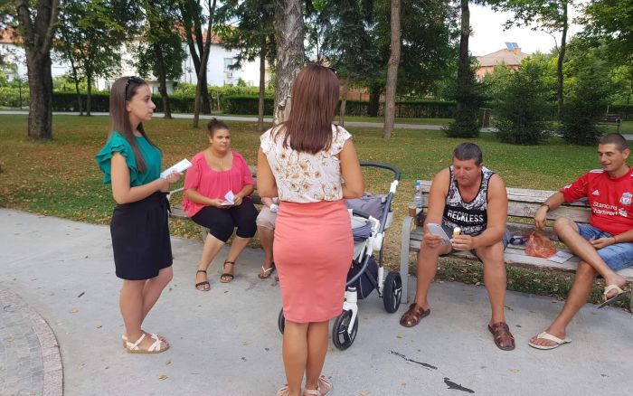 „Младежко европейско общество“ проведе кампания в гр. Кресна "Младежко европейско общество" проведе кампания в гр. Кресна