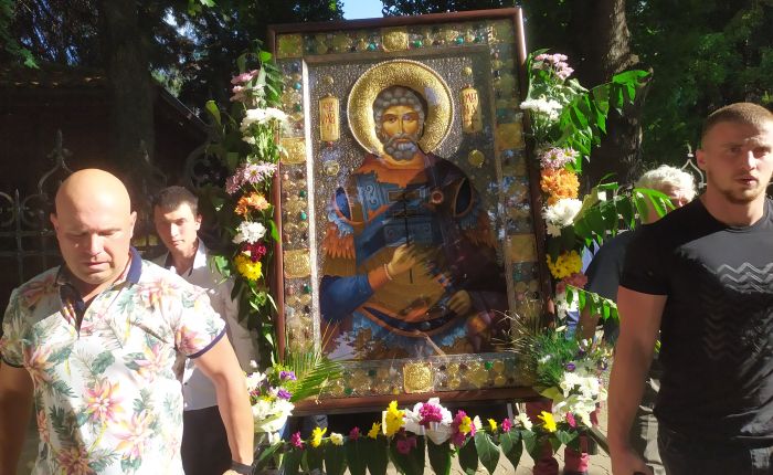 Посрещнаха икона и частица нетленни мощи на Свети Мина в Кюстендил /СНИМКИ/ Посрещнаха икона и частица нетленни мощи на Свети Мина в Кюстендил /СНИМКИ/
