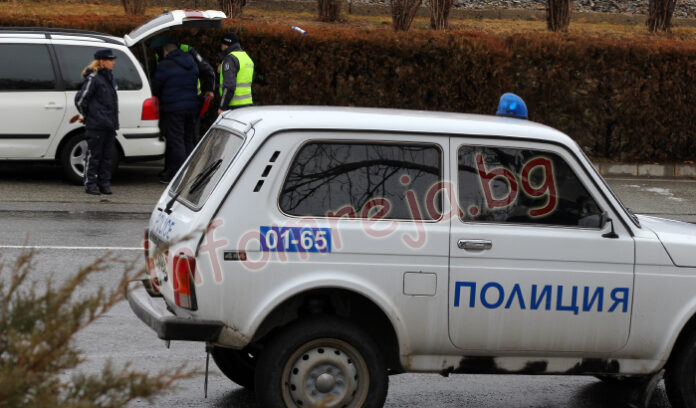 "Шкода Октавия" блъсна неправилно пресичащо Е-79 момче от от Долна Градешница