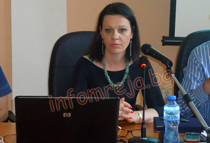 Преизбраха Михаела Крумова за председател на Общинския съвет в Кюстендил