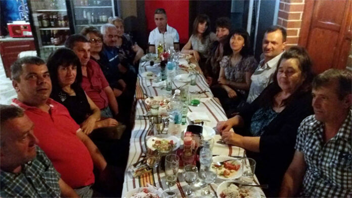 Съученици от Долна Градешница се събраха на емоционална среща след 31 години