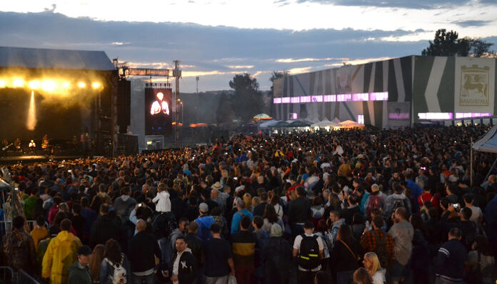 Над 30 000 се събраха пред сцената на „Francofolies. Благоевград“ заедно с Imany и Parov Stelar