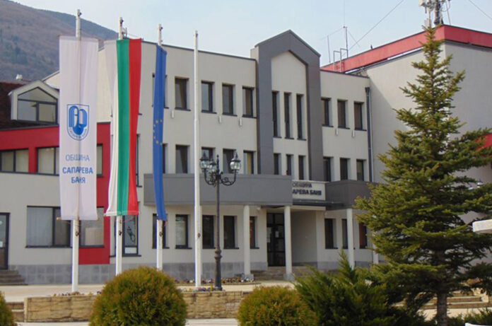 Услугата "Топъл обяд" в община Сапарева баня продължава до края на годината
