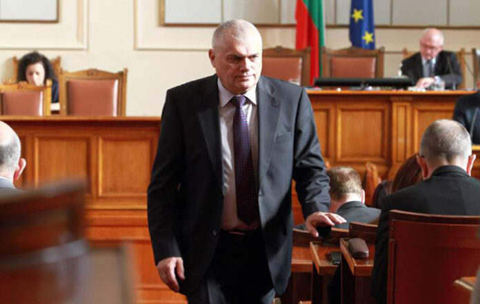 БСП поиска оставката на вътрешния министър, той изненадан