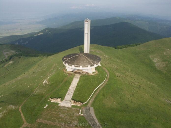 Патриотите не дават Бузлуджа на БСП