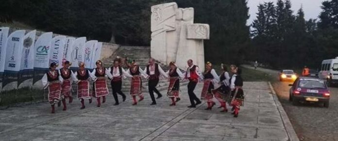 Младежката организация EuropRaid почете Хаджи Димитър на Бузлуджа