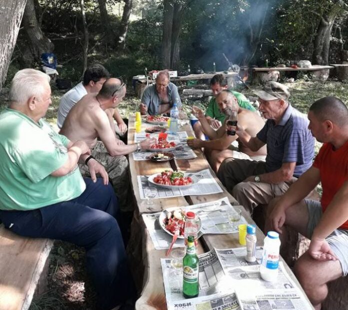 С пожелание за слука дружинката от с. Любовище откри ловния сезон