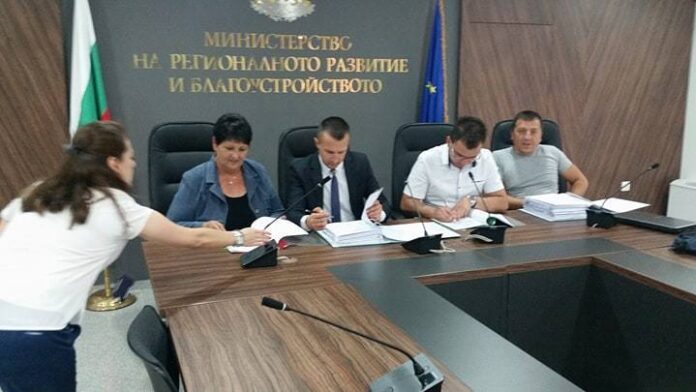 Валят добрите новини за Белица: Санират читалището по проект за половин милион лева