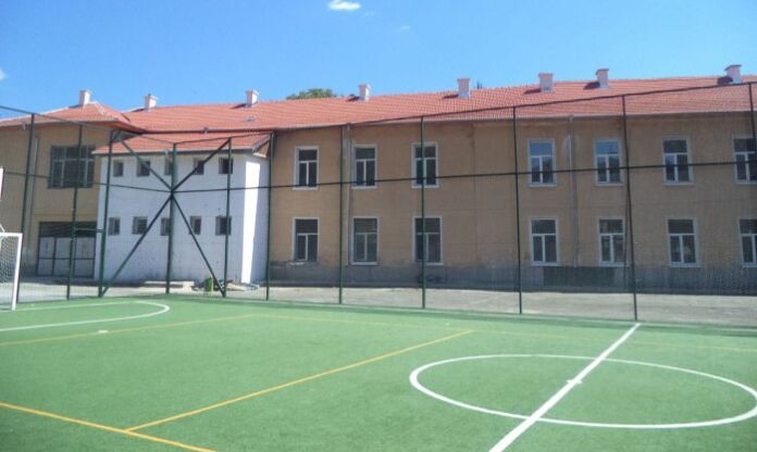 Под нов покрив ще се учат децата от ОУ "Братя Миладинови" в Елешница