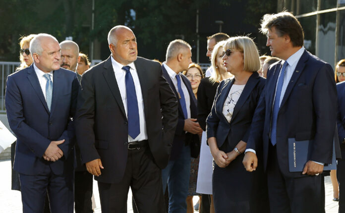 Преди ремонта сградата на СРС била "компрометиран обект", призна премиерът