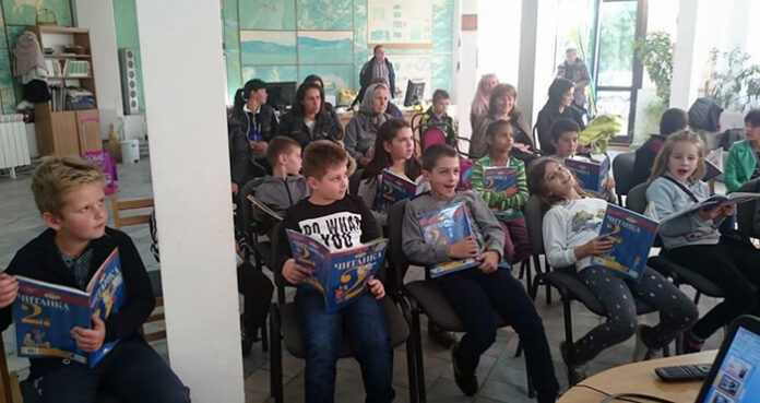 С презентация и рецитал деца от Белица отбелязаха в аванс Деня на народните будители