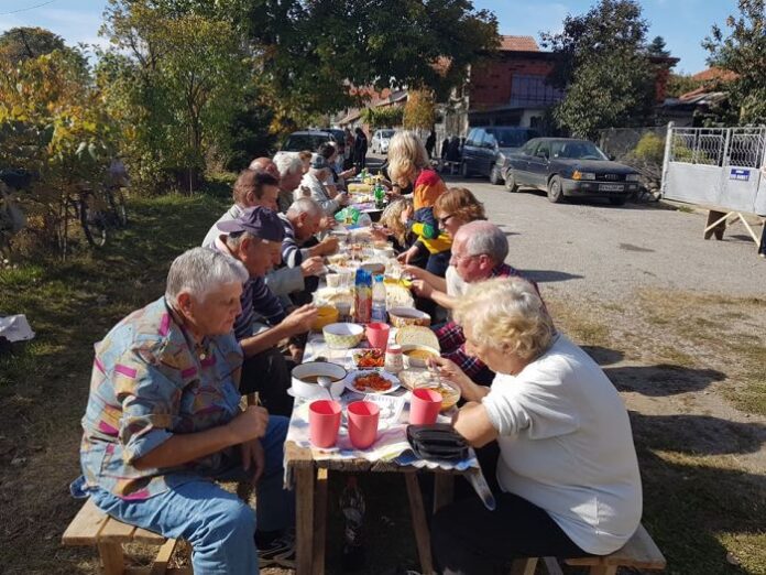 Стотици се събраха за храмовия празник в Пиперков чифлик