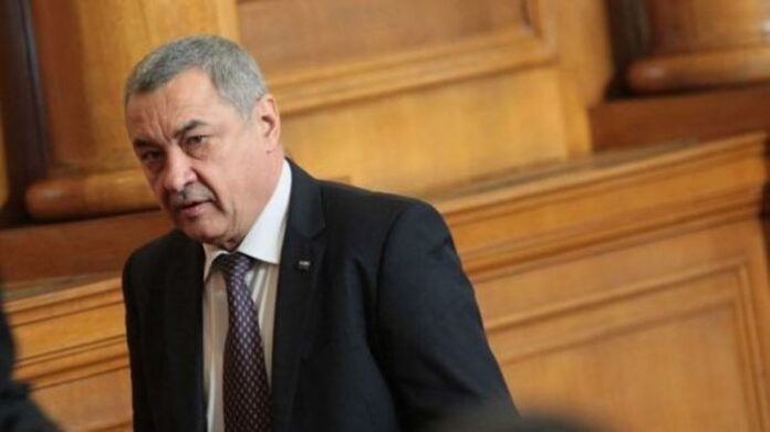 Валери Симеонов: Не се срамувам. Ако трябва, ще проверяваме казани за ракия