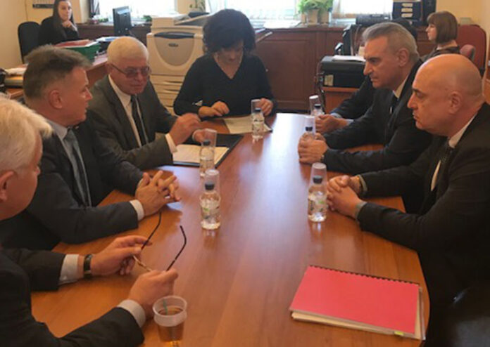 Здравният министър: Нямаме противоречия с Патриотичния фронт