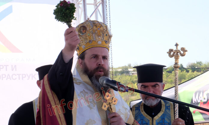 Владиката ще освети новопостроен параклис в село Полето