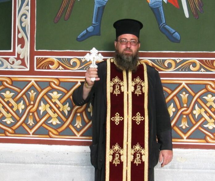 Двама свещеници от Дупнишка духовна околия с отнети права да служат в храм и да носят расо