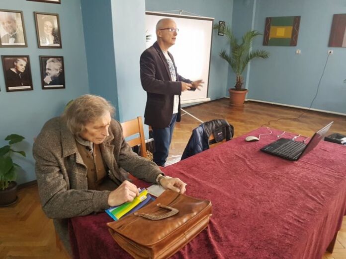 Представиха филм - беседа "Впечатления от Коста Рика" в Кюстендил