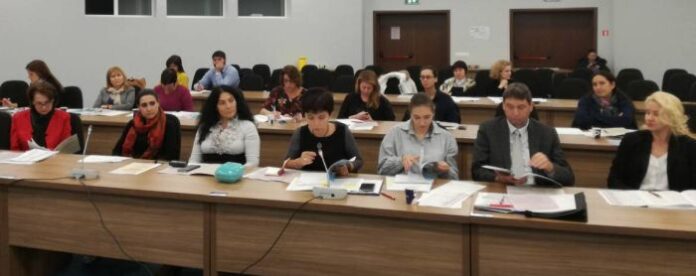 Експерти обсъдиха Националната програма за превенция и защита от домашно насилие