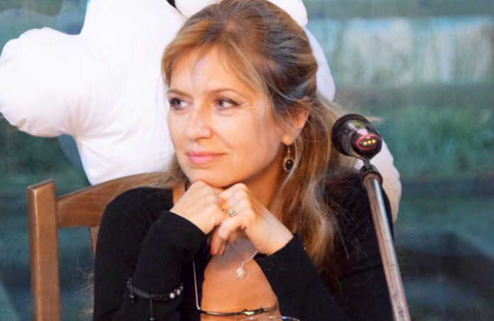 Мадлен Алгафари представя книгата си „Пътят на сърцето“ в Благоевград