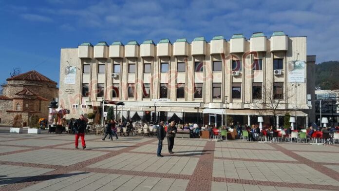 Регионална среща-дискусия по актуални въпроси в сферата на образованието в Дупница