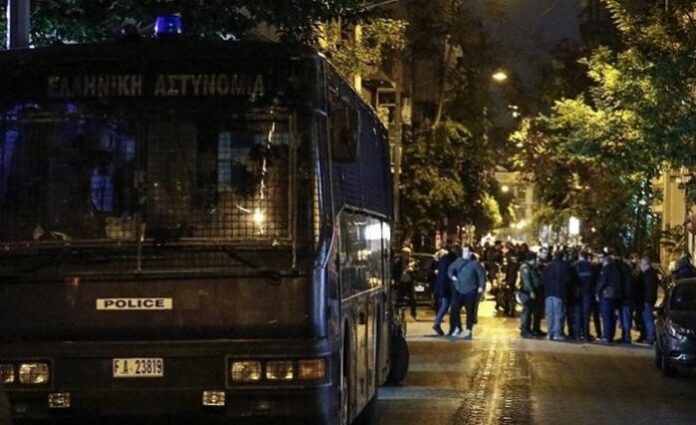 Отново стрелба по централата на гръцката партия ПАСОК