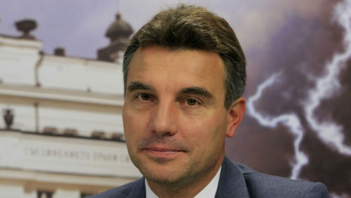 ГЕРБ: Това, което правеше комунистическата власт, днес прави Иво Христов от БСП
