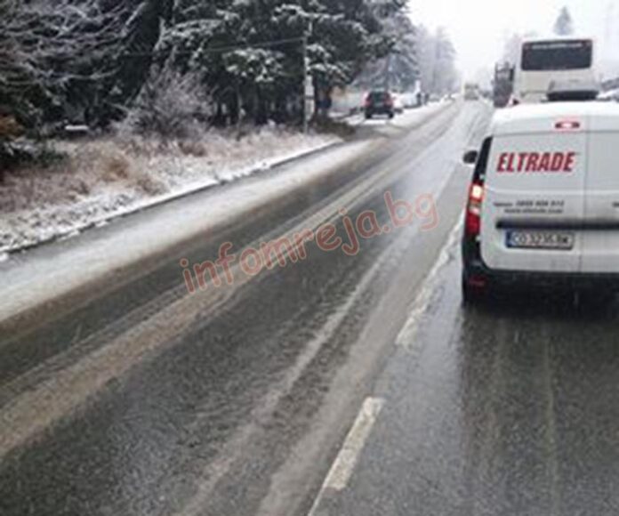Възстановено е движението на камиони над 12 т. през прохода „Предел”