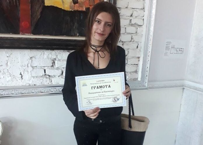 Майка на три деца с номинация за доброволчество