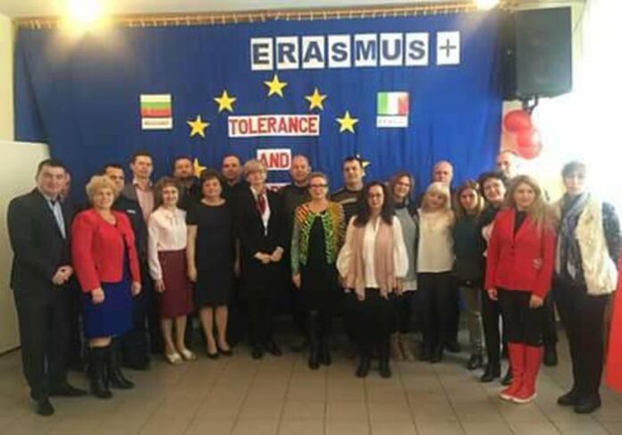 Учители от Разлог бяха в Полша. Проведоха среща по европейски проект