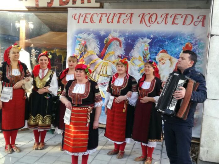 Етно Коледа на живо в центъра на Кюстендил