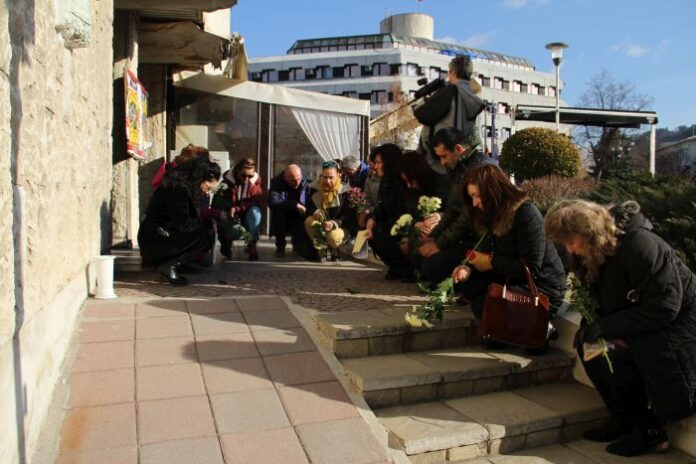 Почит към Невена Коканова в Дупница