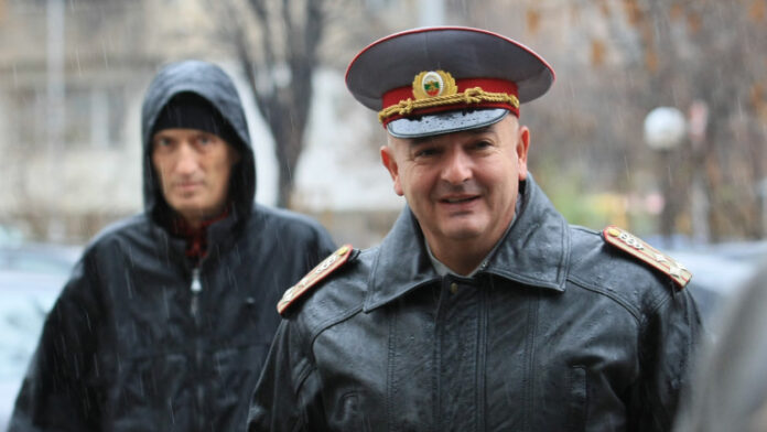 Полк. Венцислав Мутафчийски е предложен за шефското място във ВМА