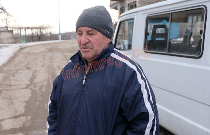Нов пожар "запали" Ощава! Хората са "нападнати" от роми дървосекачи