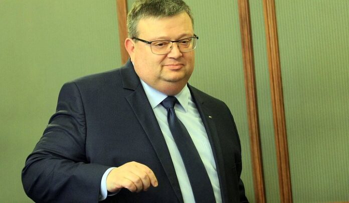 Цацаров: Няма установени престъпления за манипулиране на системата БАЦИС