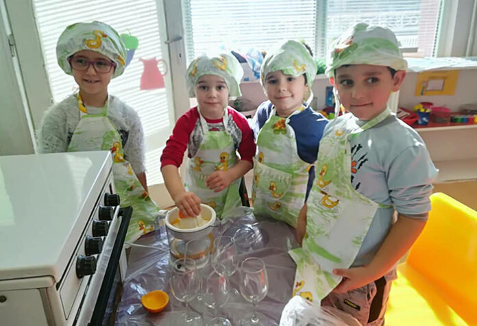 Малчуганите от ДГ „Джани Родари" в Гоце Делчев първи в Европейския ден за здравословно хранене и готвене с деца