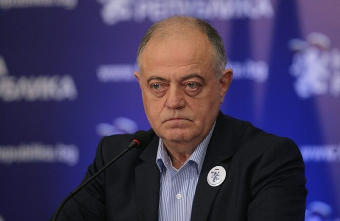 Ген. Атанасов пред Фрог: Нямам доверие на президента, обслужва искания на управляващите