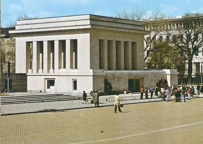 Отварят подземията на мавзолея, гримьорната на Георги Димитров става музей