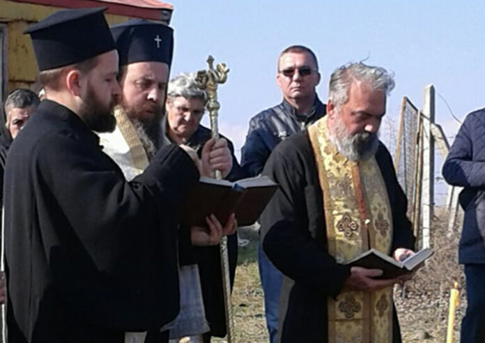 За поредна година Неврокопският митрополит освети лозята на фамилия Бошкилови