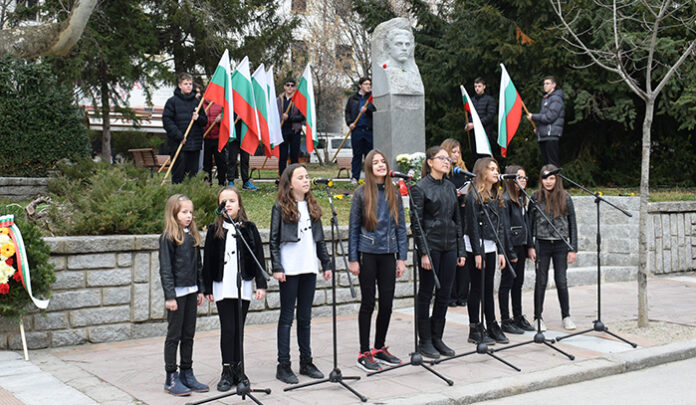 С възпоменателна церемония в Сандански почетоха Дякон Левски