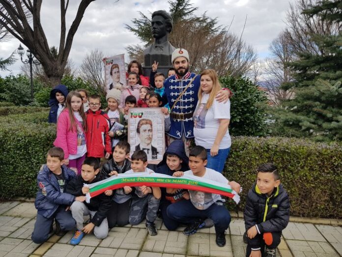 "Урок по родолюбие с Левски и Ботев" в Сапарева баня