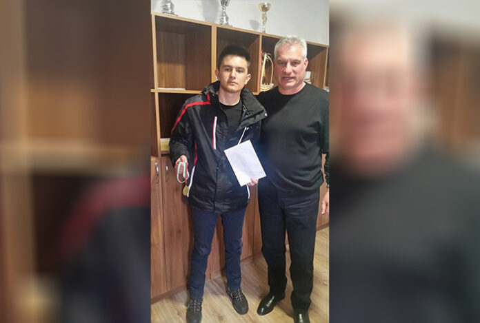 Златен медал получи единственият участник от Белица в ски слалома на Семково