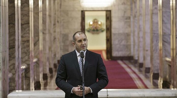 Румен Радев: Европа да помага на Африка и Близкия Изток, за да няма бежанци