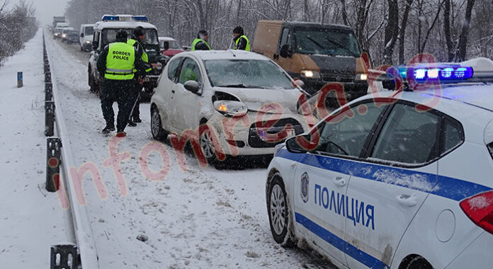 Бременна жена самокатастрофира на Е-79 край Благоевград