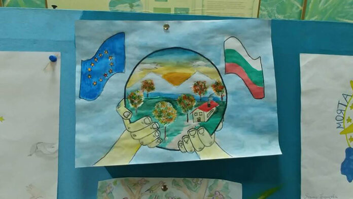 С награди и красиви рисунки приключи публичната лекция в Белица