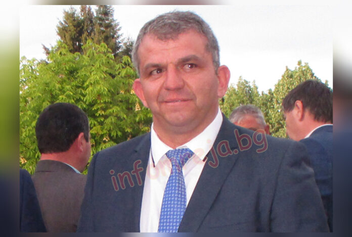 Димитър Гамишев хвърли оставка
