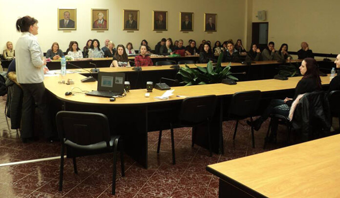 Представители на Регионалната здравна инспекция изнесоха лекция пред студенти